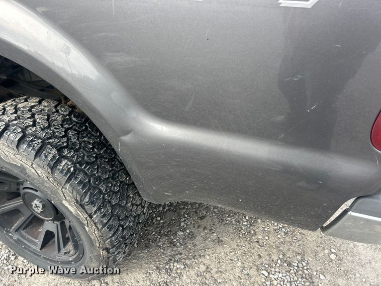 image for item ET6751 2008 Ford F350 Super Duty Crew Cab pickup truck