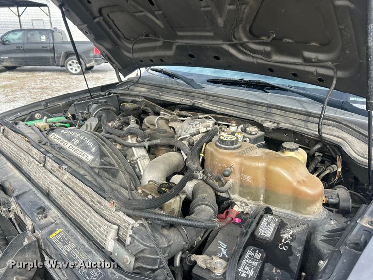 image for item ET6751 2008 Ford F350 Super Duty Crew Cab pickup truck