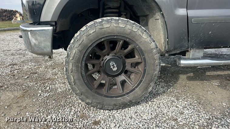 image for item ET6751 2008 Ford F350 Super Duty Crew Cab pickup truck