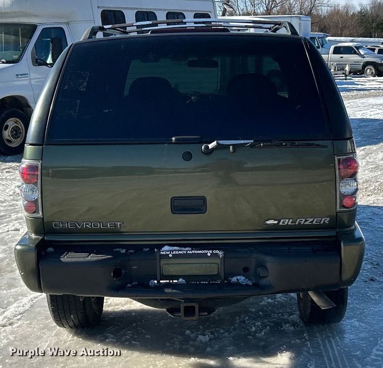 image for item ET6754 2001 Chevrolet Blazer SUV