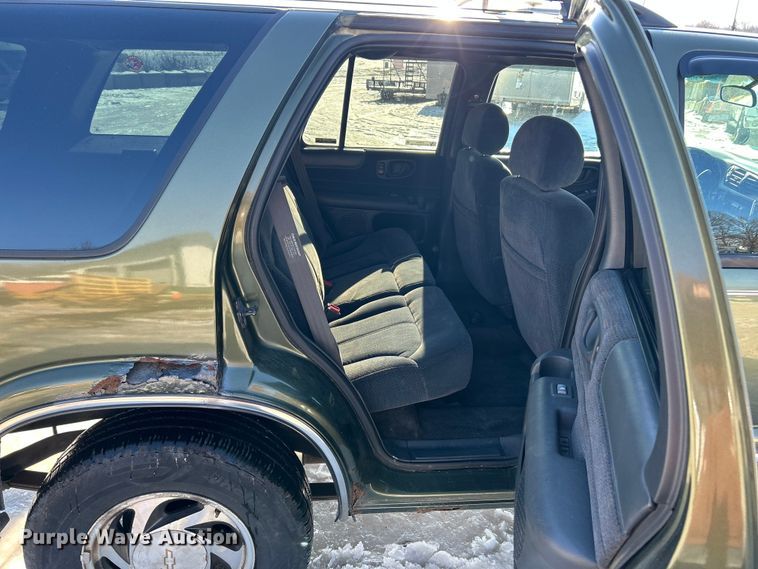 image for item ET6754 2001 Chevrolet Blazer SUV