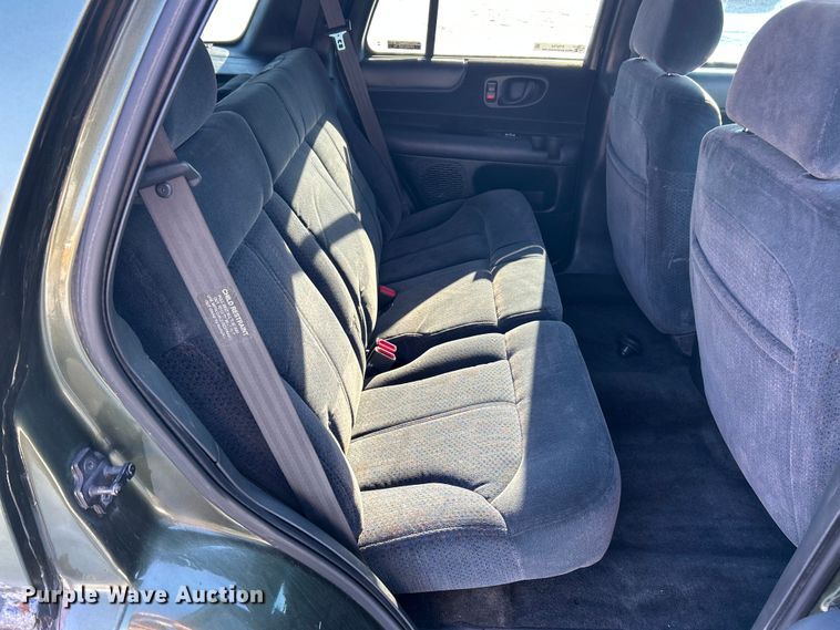 image for item ET6754 2001 Chevrolet Blazer SUV