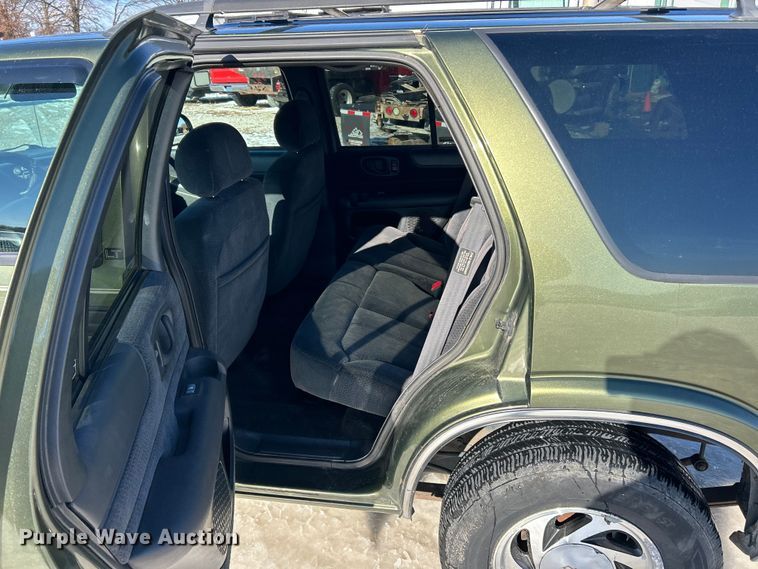 image for item ET6754 2001 Chevrolet Blazer SUV