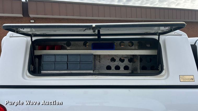 image for item ET6755 2012 Chevrolet Silverado 1500 pickup truck