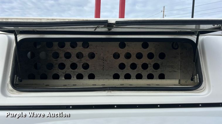 image for item ET6755 2012 Chevrolet Silverado 1500 pickup truck