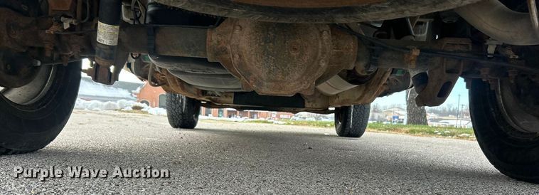 image for item ET6755 2012 Chevrolet Silverado 1500 pickup truck