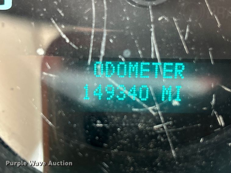 image for item ET6755 2012 Chevrolet Silverado 1500 pickup truck