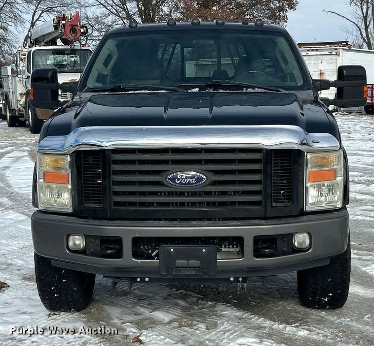 image for item ET6756 2008 Ford F250 Super Duty Crew Cab pickup truck