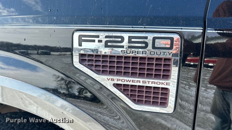 image for item ET6756 2008 Ford F250 Super Duty Crew Cab pickup truck
