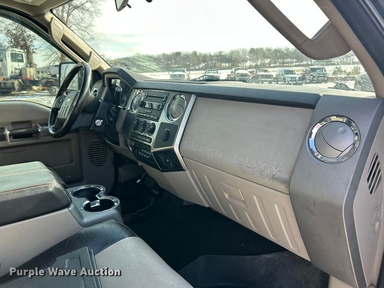 image for item ET6756 2008 Ford F250 Super Duty Crew Cab pickup truck