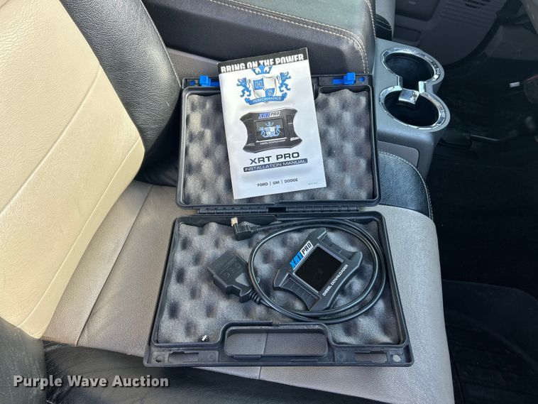 image for item ET6756 2008 Ford F250 Super Duty Crew Cab pickup truck