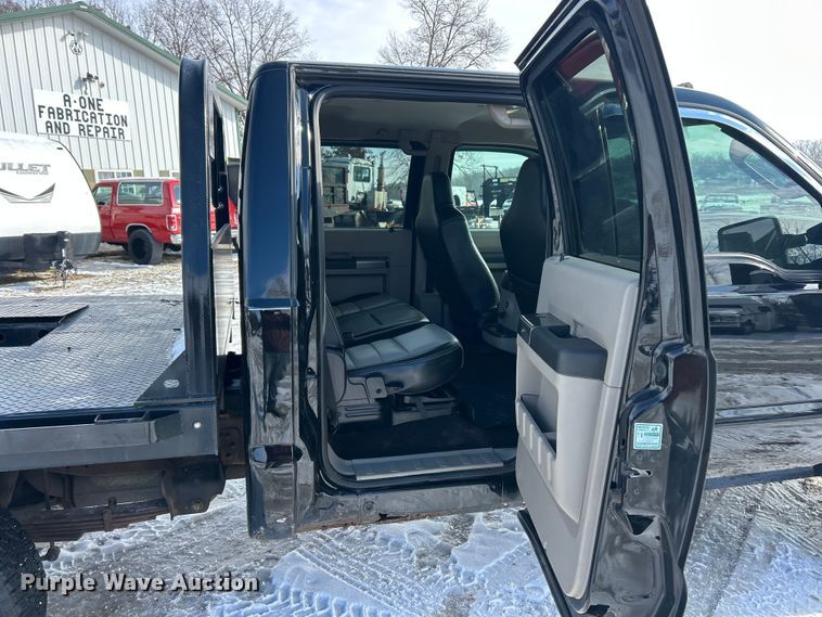image for item ET6756 2008 Ford F250 Super Duty Crew Cab pickup truck