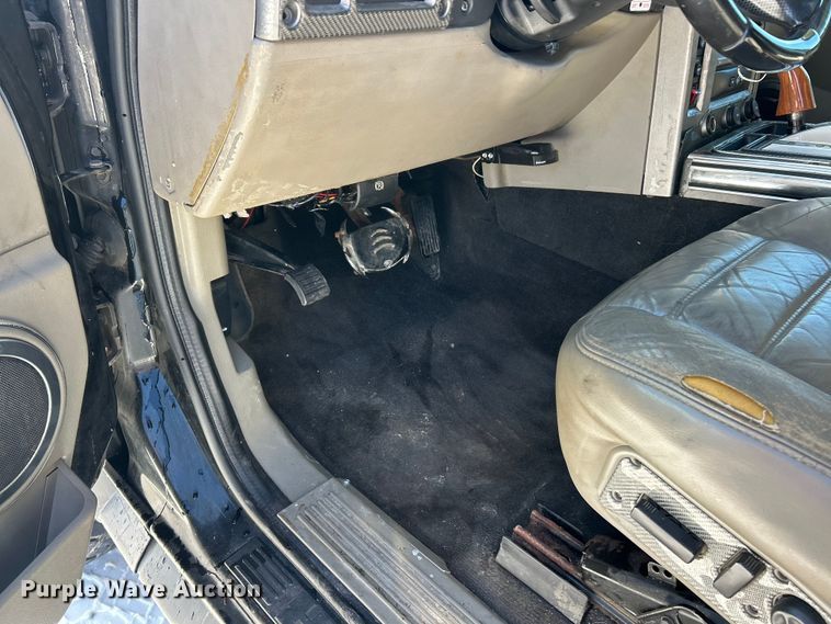 image for item ET6758 2003 Hummer H2 SUV