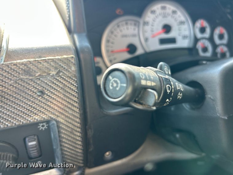 image for item ET6758 2003 Hummer H2 SUV