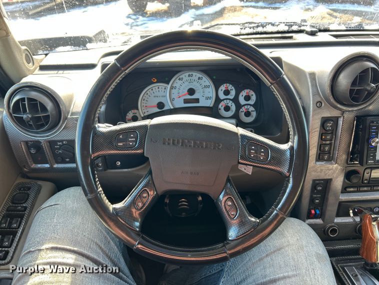 image for item ET6758 2003 Hummer H2 SUV