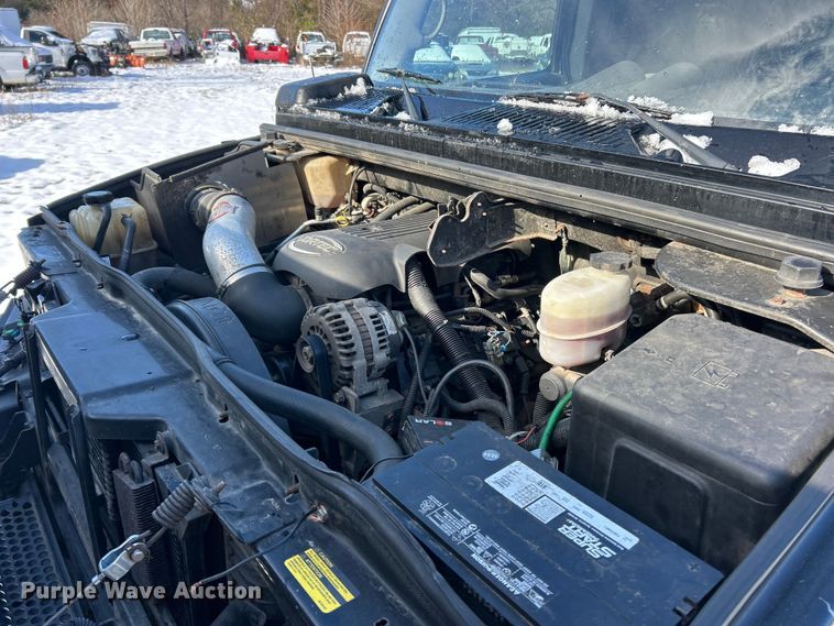 image for item ET6758 2003 Hummer H2 SUV