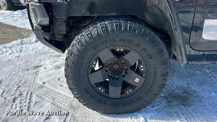 image for item ET6758 2003 Hummer H2 SUV