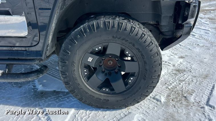 image for item ET6758 2003 Hummer H2 SUV