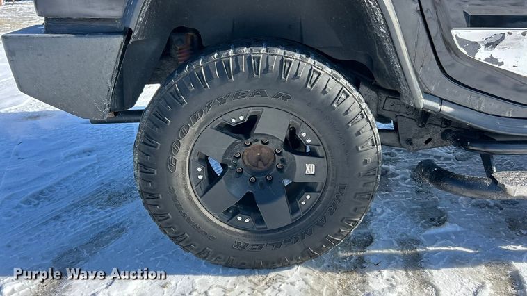 image for item ET6758 2003 Hummer H2 SUV