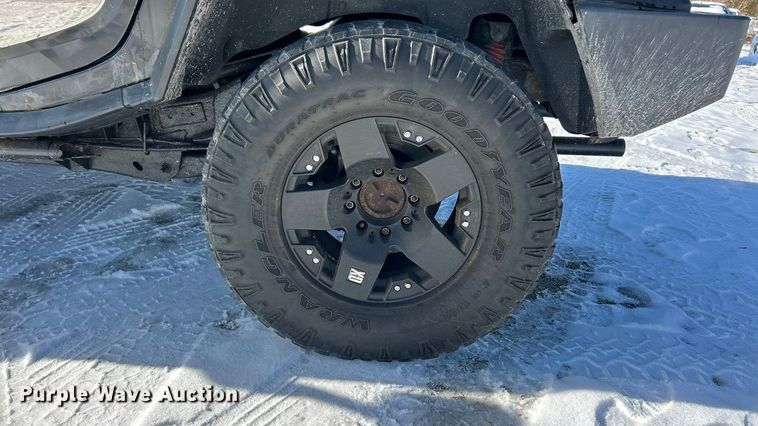 image for item ET6758 2003 Hummer H2 SUV