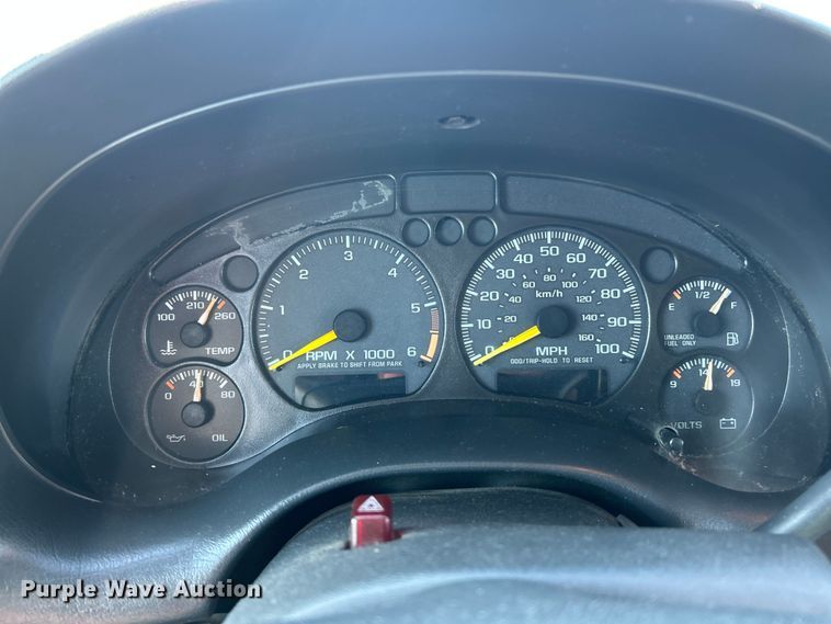 image for item ET6760 1998 GMC Sonoma SLS Ext. Cab pickup truck