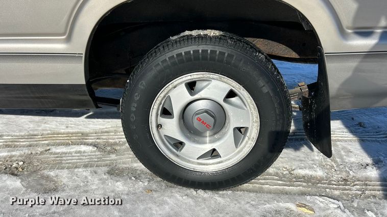 image for item ET6760 1998 GMC Sonoma SLS Ext. Cab pickup truck