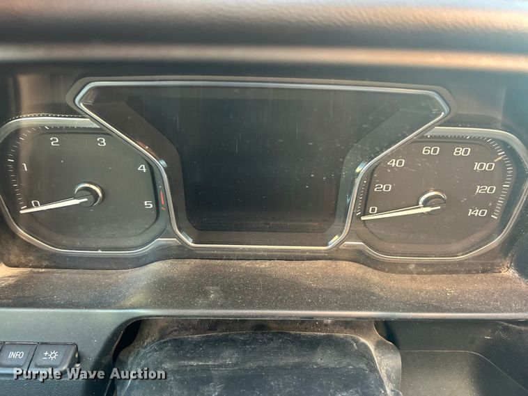 image for item ET6761 2020 GMC Sierra 3500HD Denali Crew Cab pickup truck