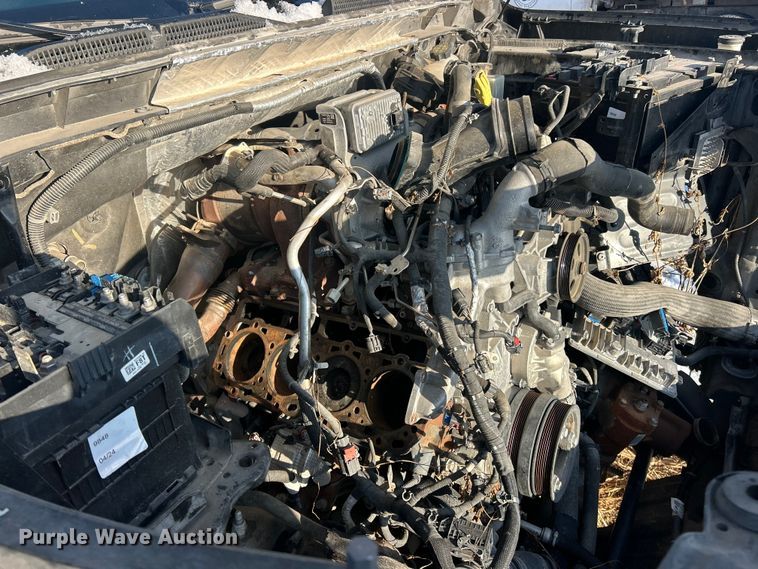 image for item ET6761 2020 GMC Sierra 3500HD Denali Crew Cab pickup truck