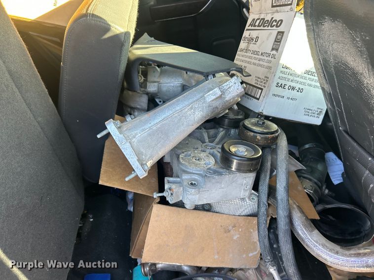 image for item ET6761 2020 GMC Sierra 3500HD Denali Crew Cab pickup truck