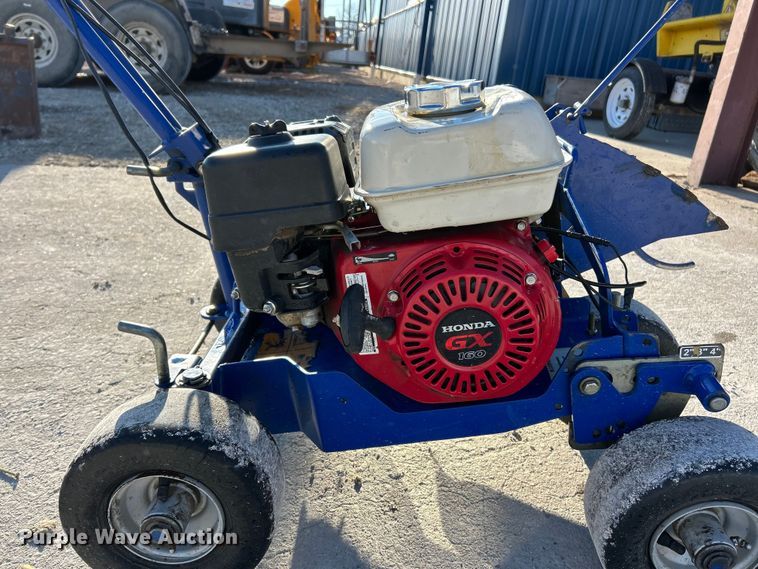 image for item ET6767 Bluebird 968999494 sod cutter