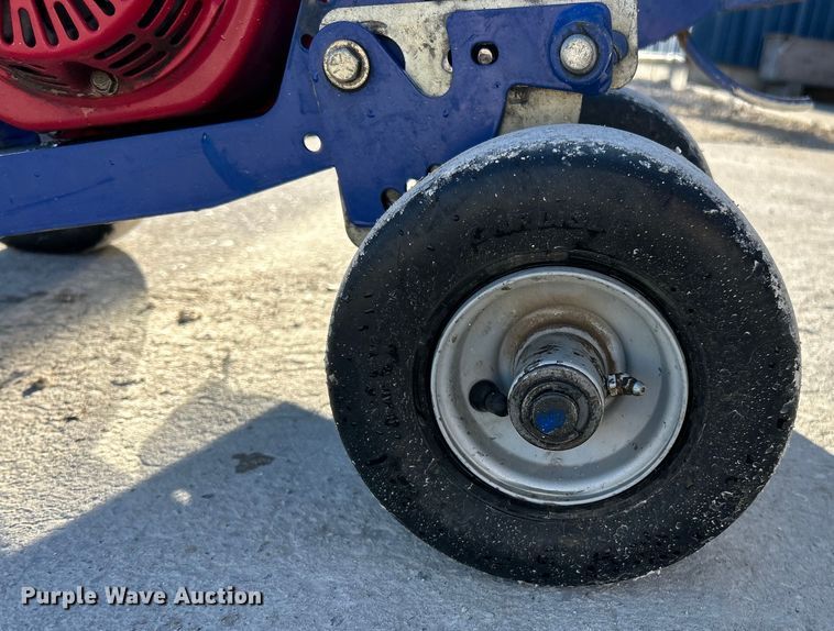 image for item ET6767 Bluebird 968999494 sod cutter