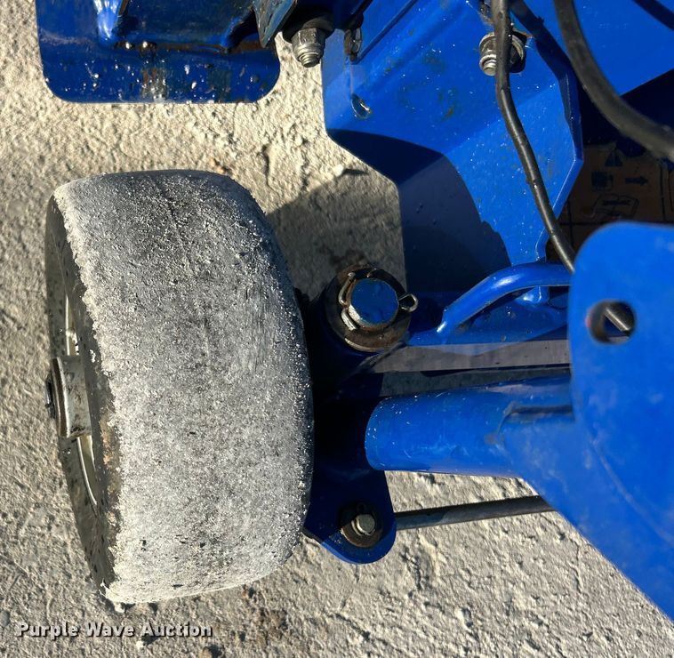 image for item ET6767 Bluebird 968999494 sod cutter