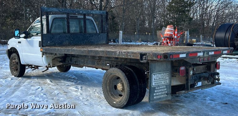 image for item ET6771 1999 Ford F550 flatbed truck