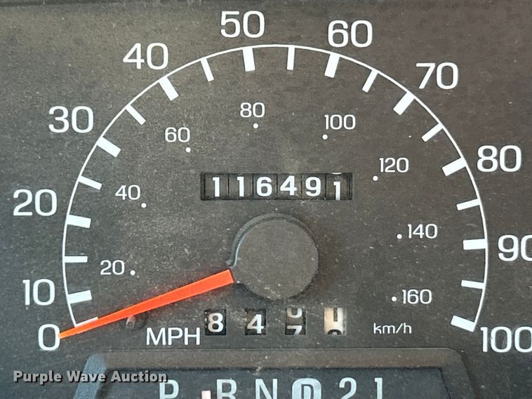 image for item ET6771 1999 Ford F550 flatbed truck