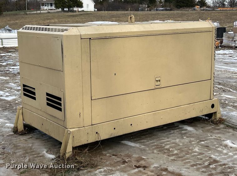 image for item ET6772 2005 Ingersoll Rand XP375WIR air compressor