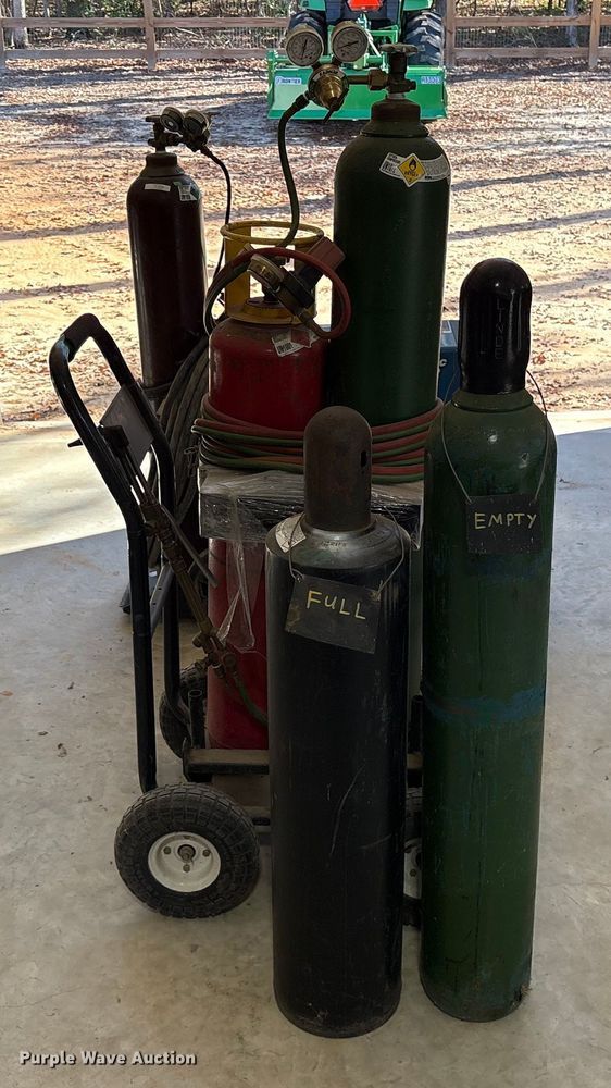 image for item ET7327 Miller Millermatic welder