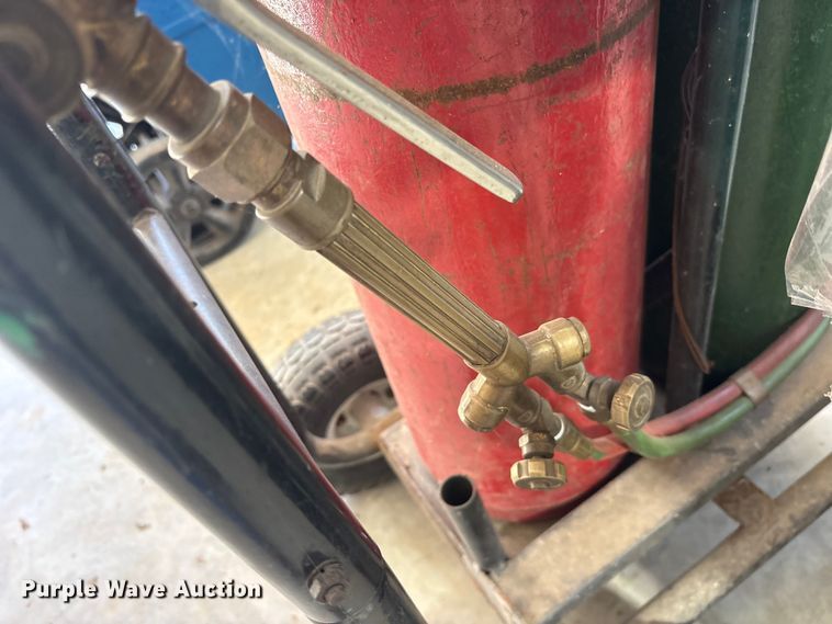 image for item ET7327 Miller Millermatic welder