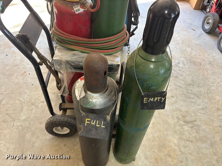 image for item ET7327 Miller Millermatic welder