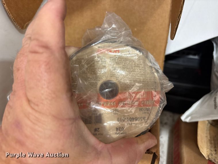 image for item ET7327 Miller Millermatic welder