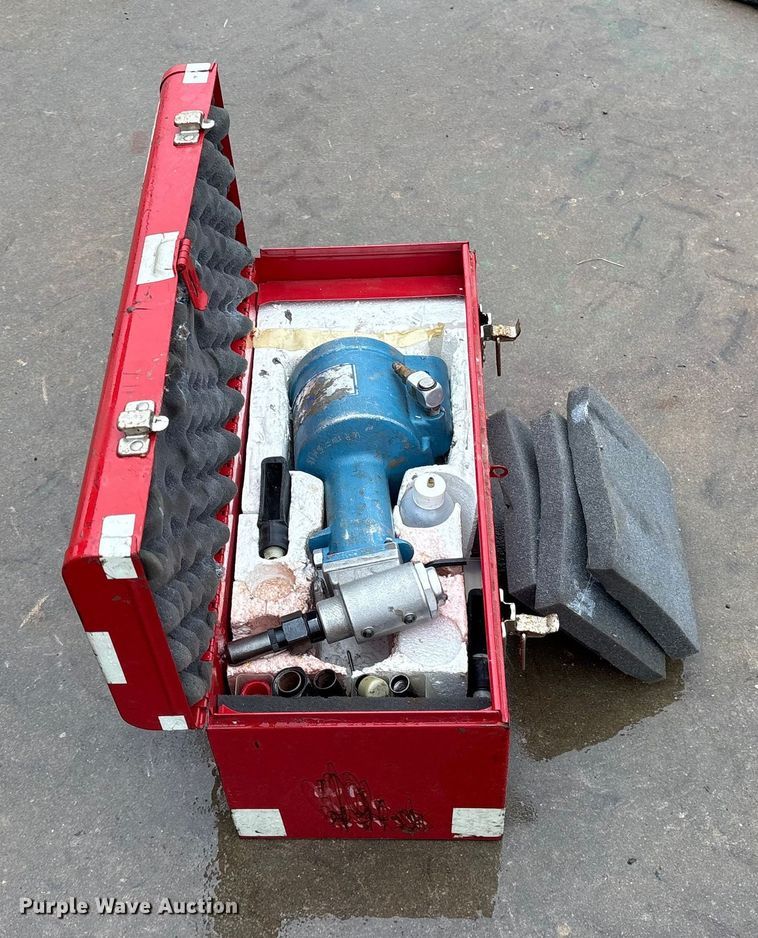 image for item ET7337 Gage Built Products G8P712 huck gun