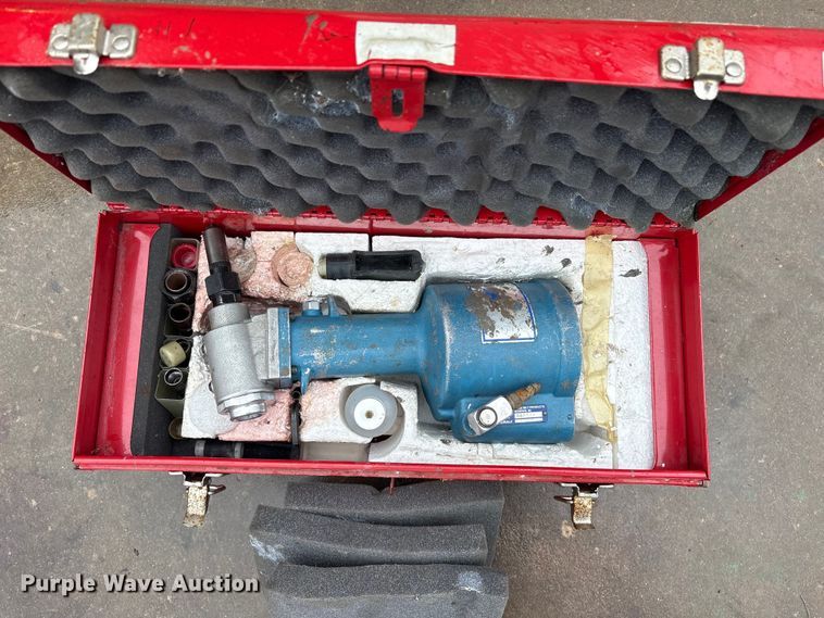 image for item ET7337 Gage Built Products G8P712 huck gun