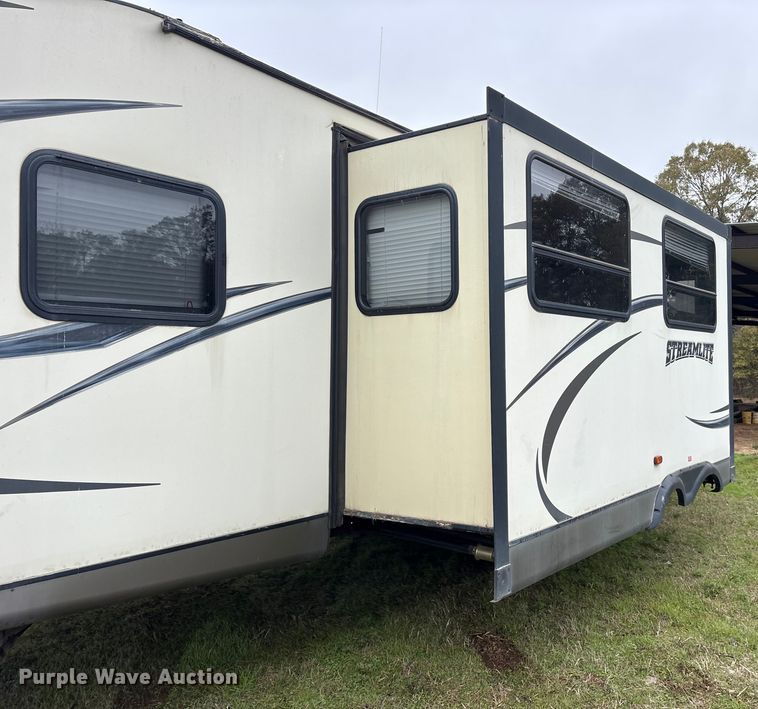 image for item ET7405 2018 Gulf Stream Streamlite 28BBS camper