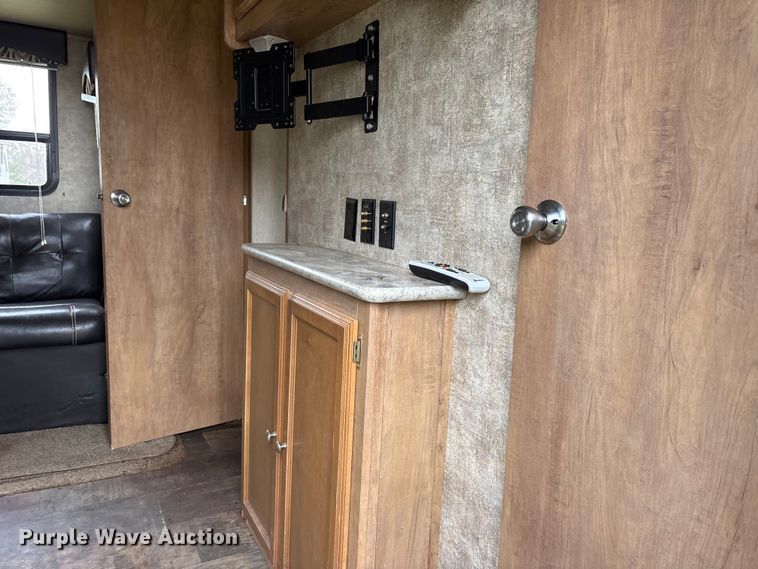 image for item ET7405 2018 Gulf Stream Streamlite 28BBS camper