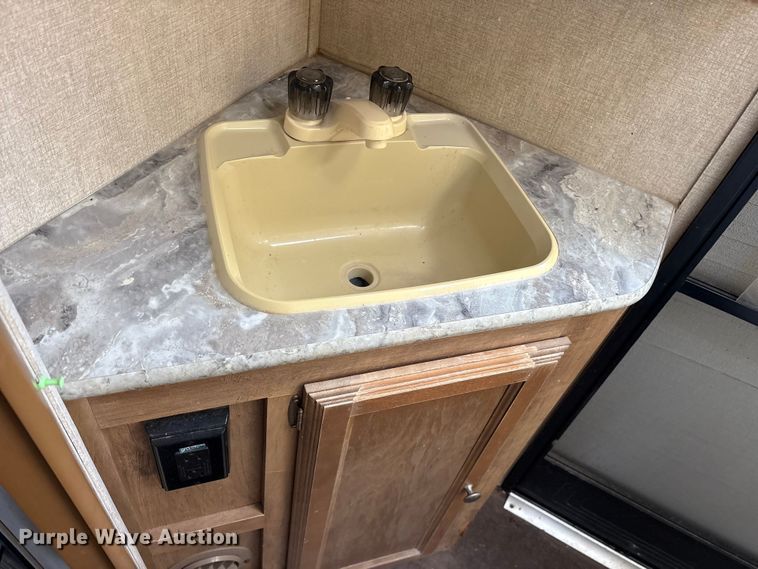 image for item ET7405 2018 Gulf Stream Streamlite 28BBS camper