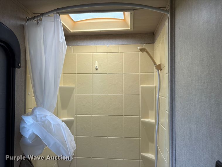 image for item ET7405 2018 Gulf Stream Streamlite 28BBS camper