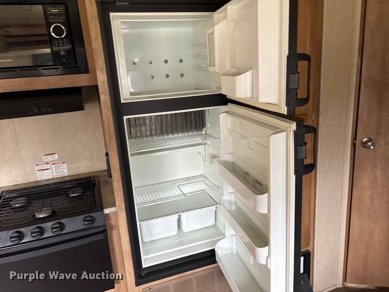 image for item ET7405 2018 Gulf Stream Streamlite 28BBS camper