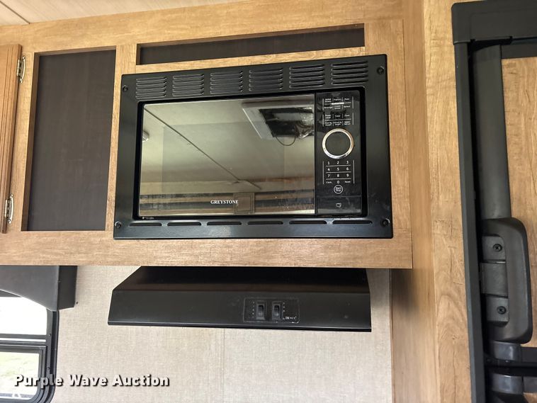 image for item ET7405 2018 Gulf Stream Streamlite 28BBS camper