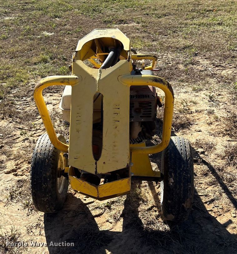 image for item ET7413 2014 Ground hog HD99 portable auger