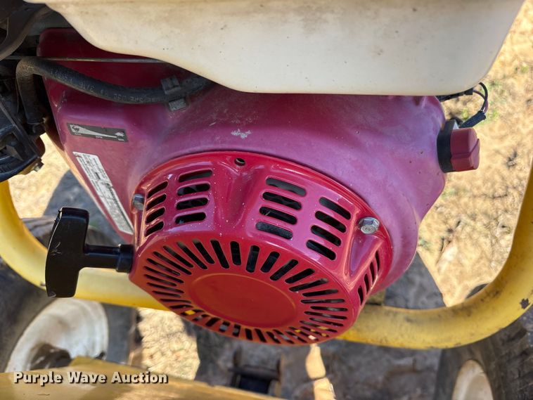 image for item ET7413 2014 Ground hog HD99 portable auger