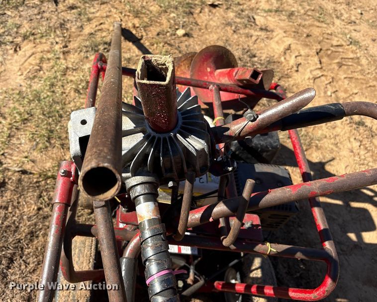 image for item ET7421 2018 Little Beaver 8 portable auger